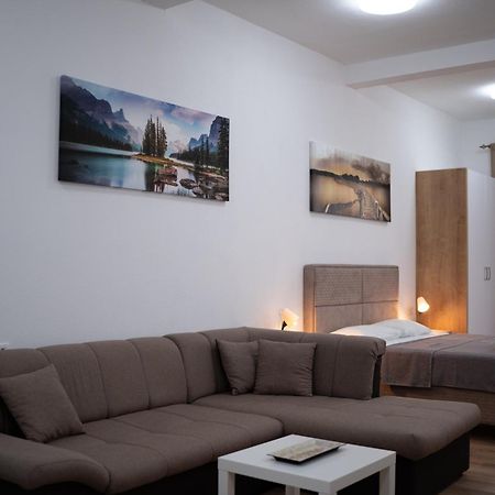 Dane Apartment Airport Podgorica Mitrovici (Podgorica) Exterior foto